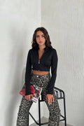 Kadın Fermuarlı Scuba Crop Sweatshirt - Siyah · 1