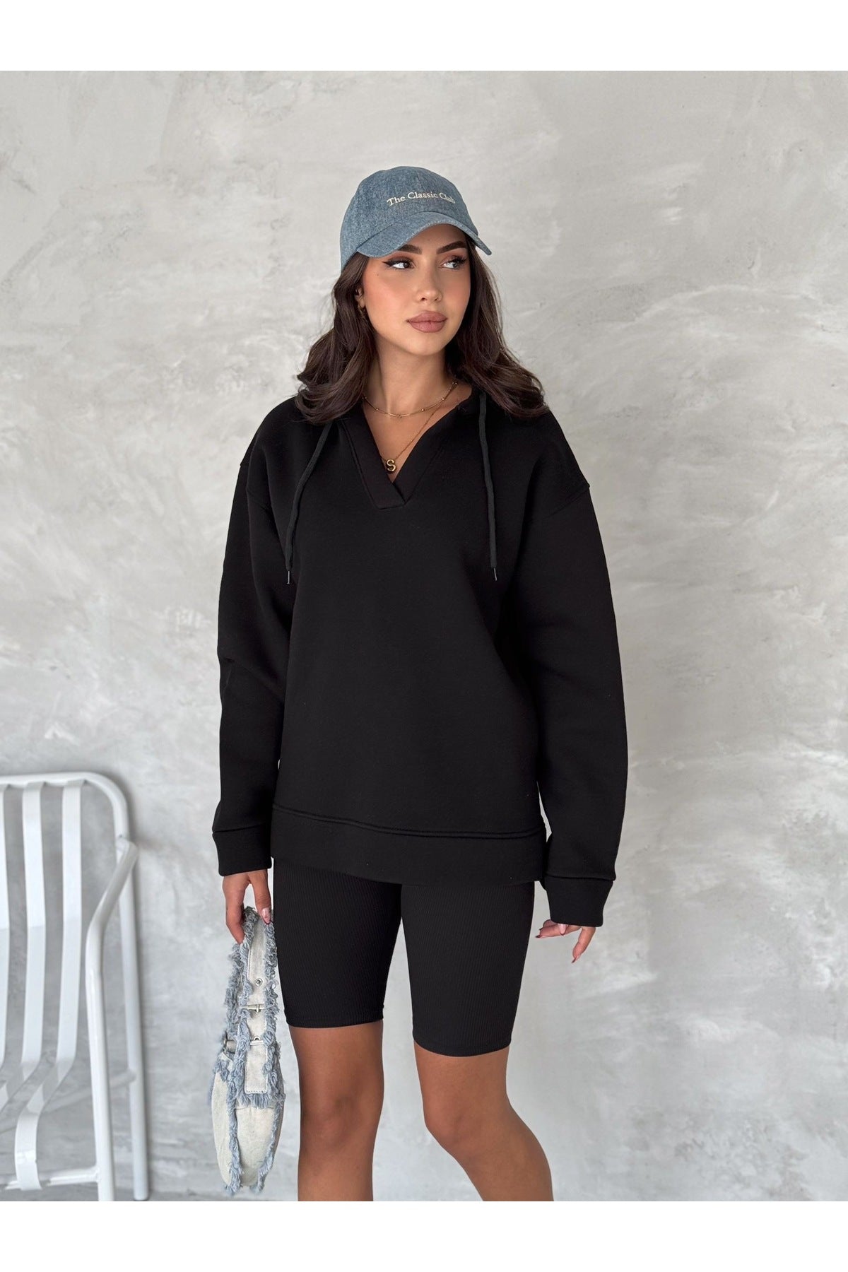 Kadın V Yaka Kapüşonlu Sweatshirt · Siyah · 4 [ty:ee19a810ae0f3378]