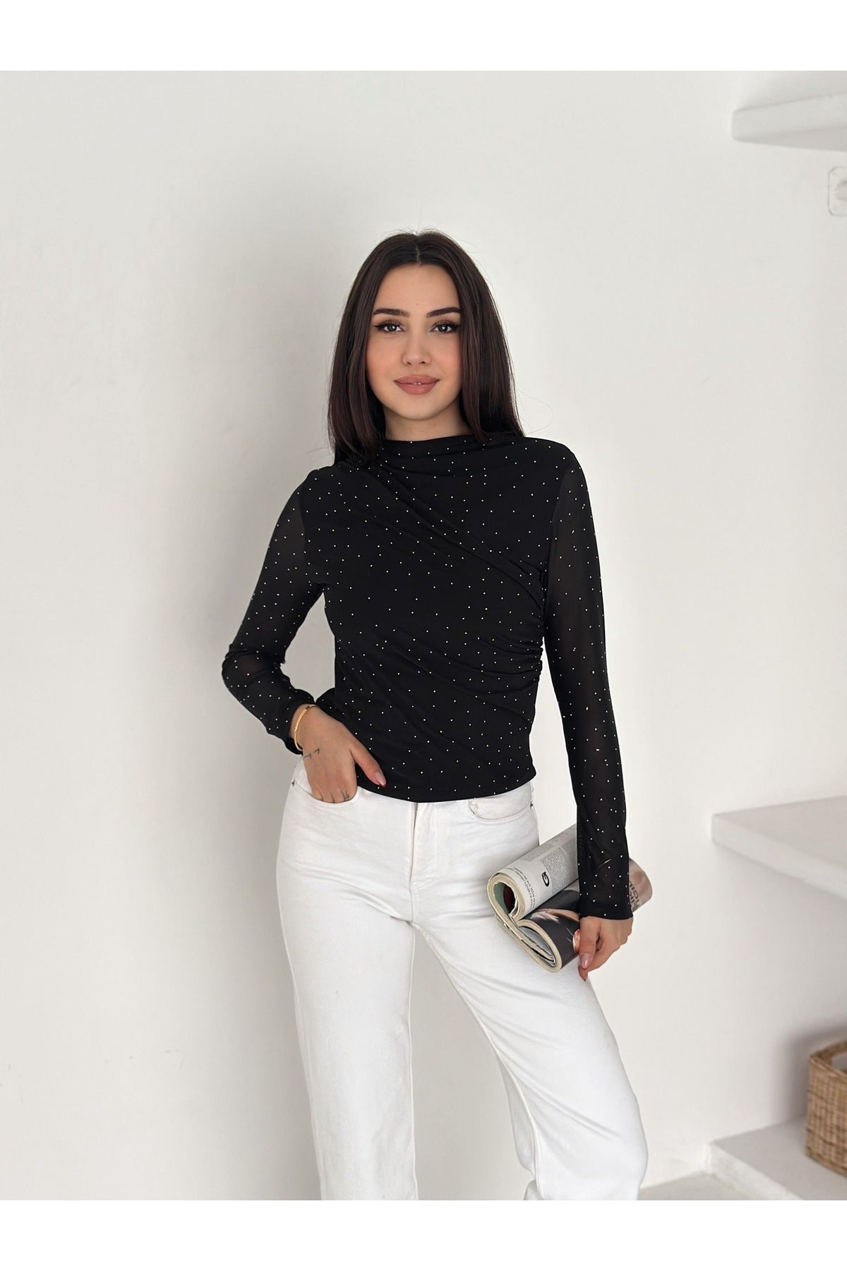 Kadın Omuz Büzgülü Taş Detaylı Bluz · Siyah · 2 [ty:d6de2a126baa69c5]
