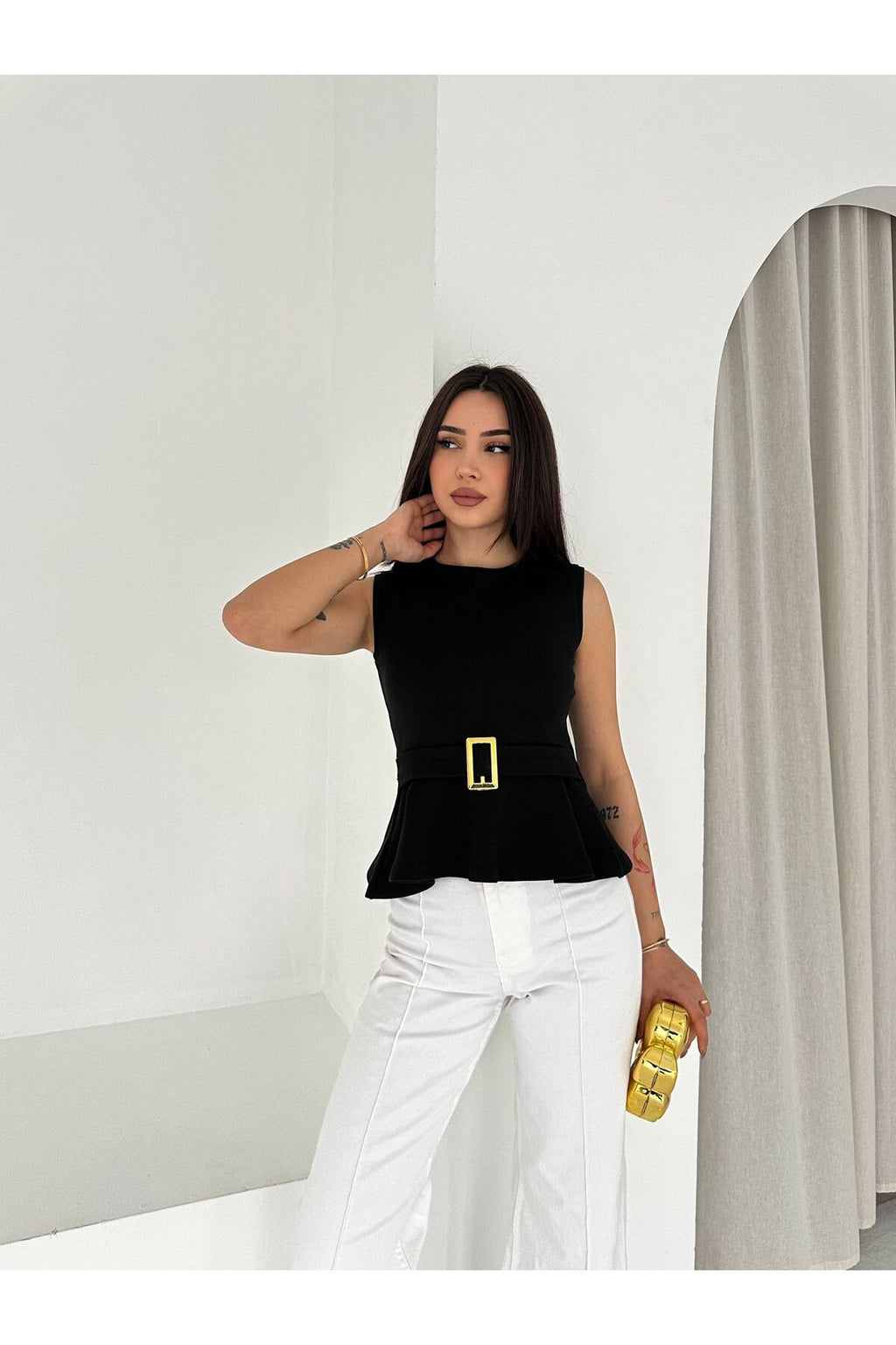 Kadın Kemer Detaylı Volanlı Bluz · Siyah · 7 [ty:15ccee8ce8e27f67]