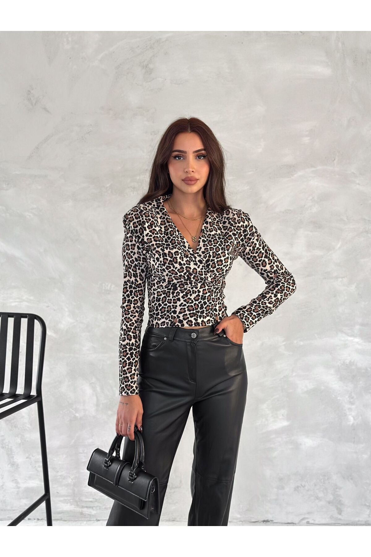 Kadın Kruvaze Pileli Leopar Desenli Crop · Leopar Desenli · 1 [ty:4c024e1c57dd5fe6]