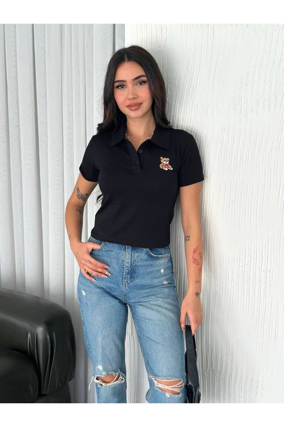 Kadın Ayıcık Nakış Detaylı Yakalı T-Shirt · Siyah · 2 [ty:9ba51012f8127f45]