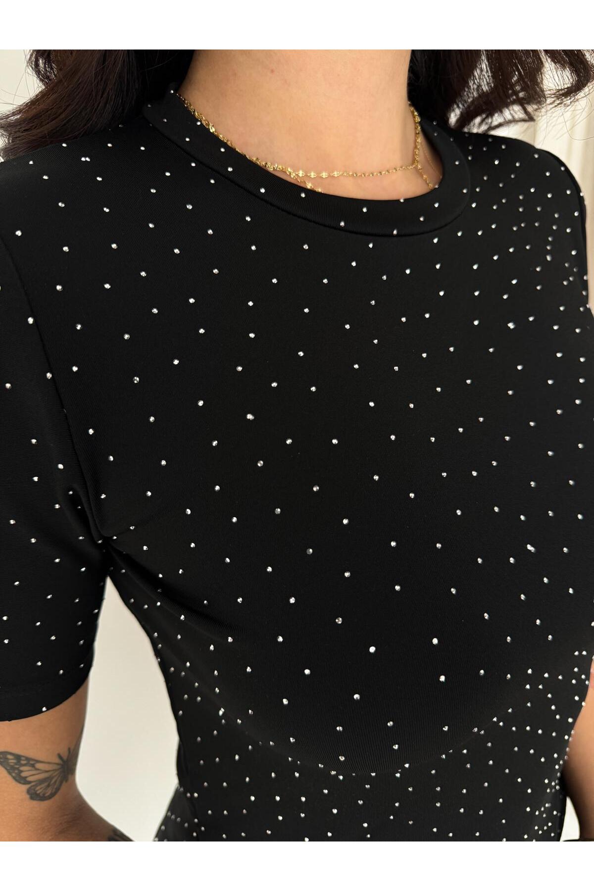 Kadın Taş Detaylı Basic Crop · Siyah · 3 [ty:e2f391f2248c6c7c]