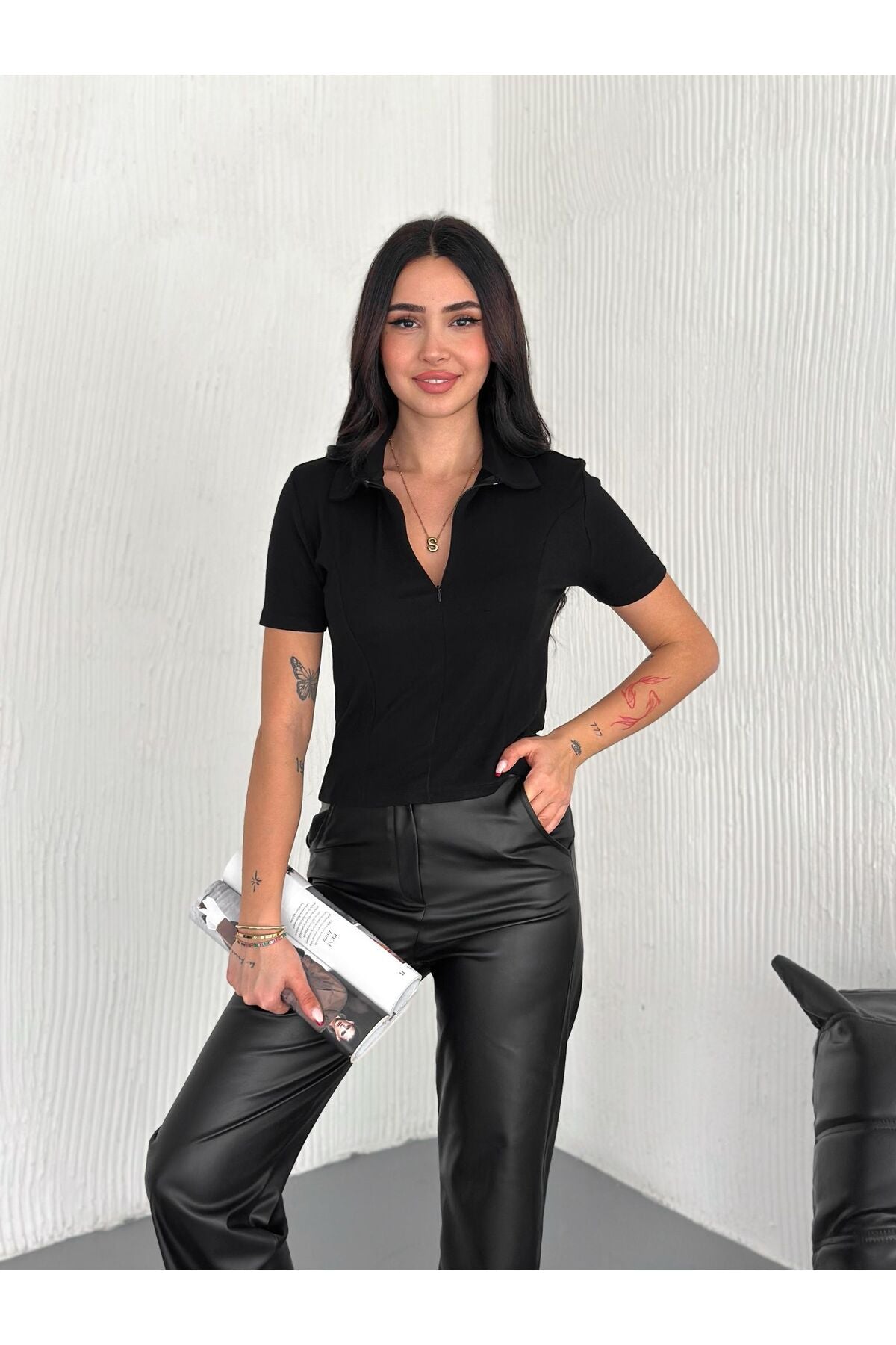 Kadın Gizli Fermuar Yakalı Crop · Siyah · 1 [ty:0ed90787f394bdf6]